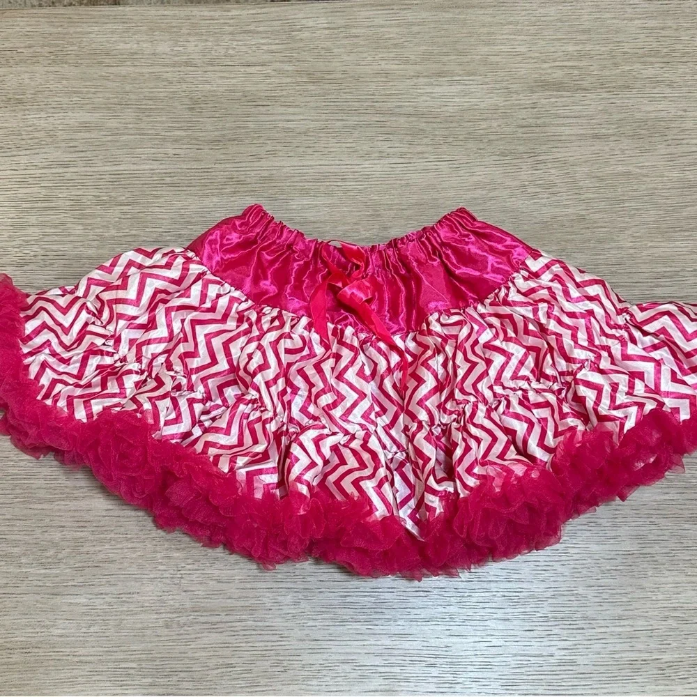 BigDreamz. Pink Chevron Skirt